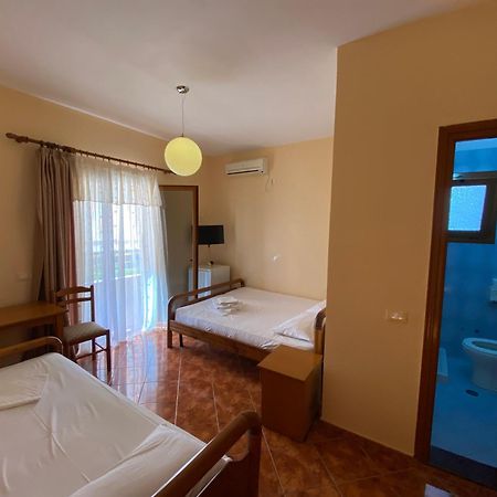 Maria Rentals Radhimë Exteriér fotografie