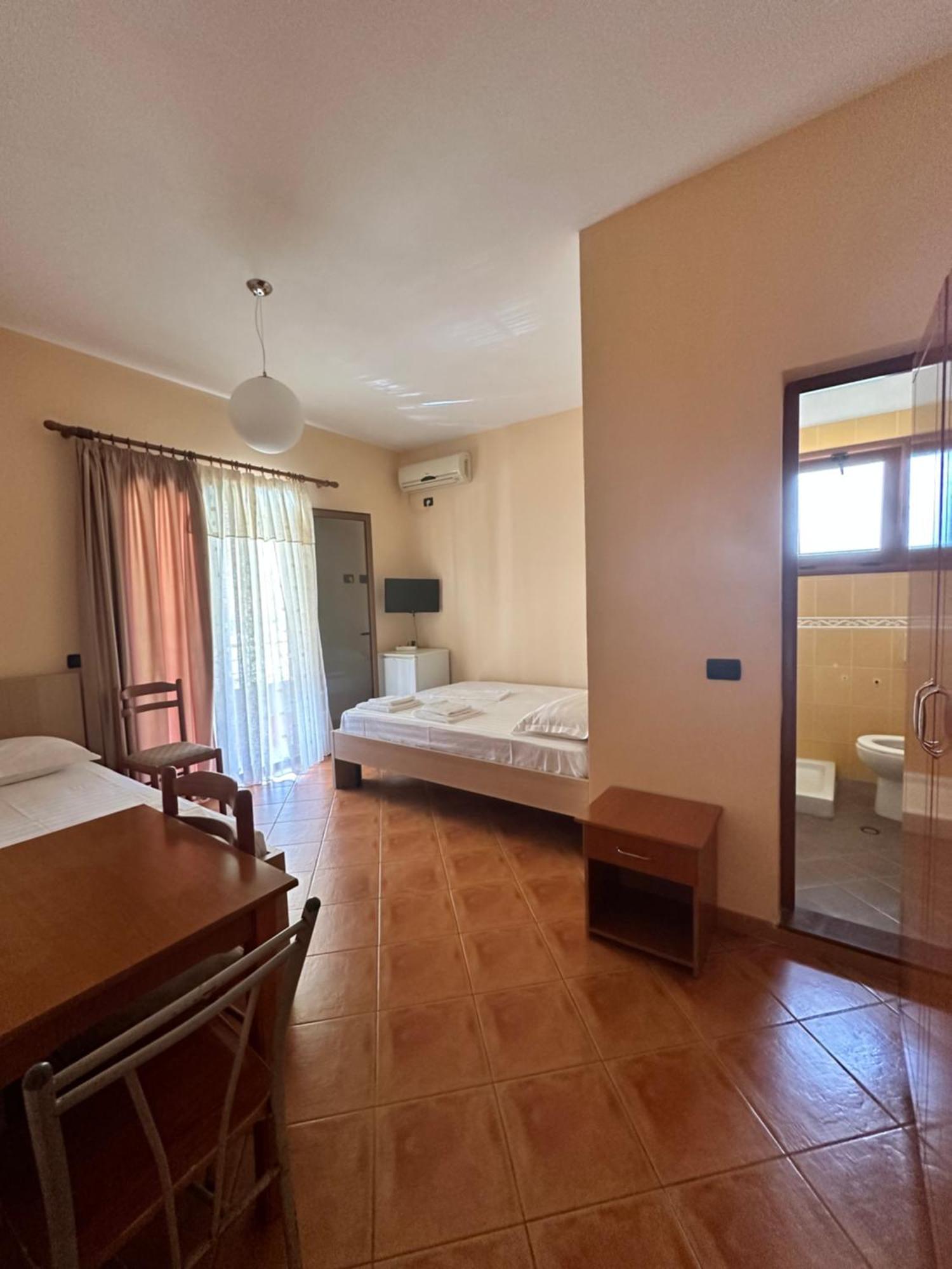 Maria Rentals Radhimë Exteriér fotografie